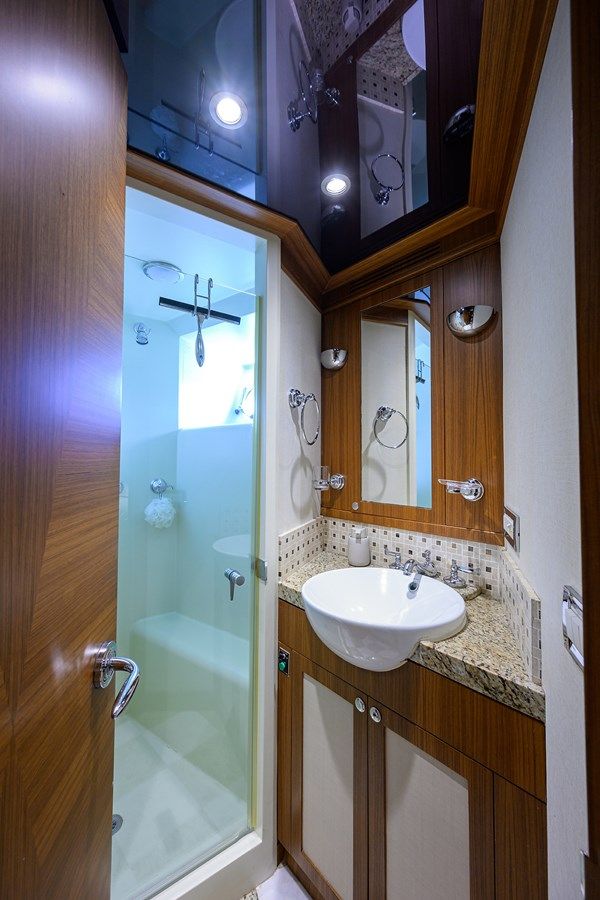 Продажа яхты ST. TROPEZ 68