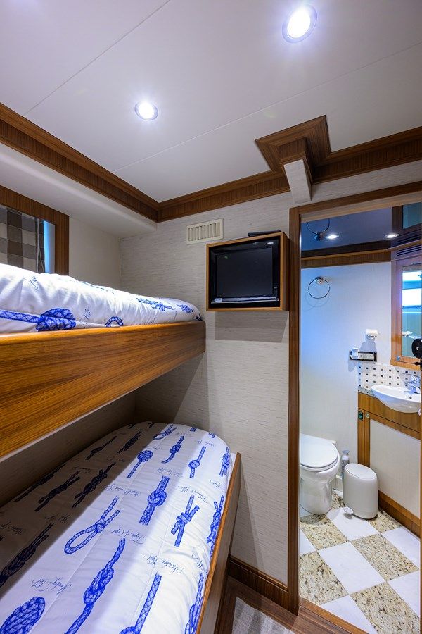 Купить ST. TROPEZ 68