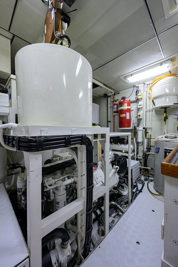 Купить яхту ST. TROPEZ 68 в Shestakov Yacht Sales