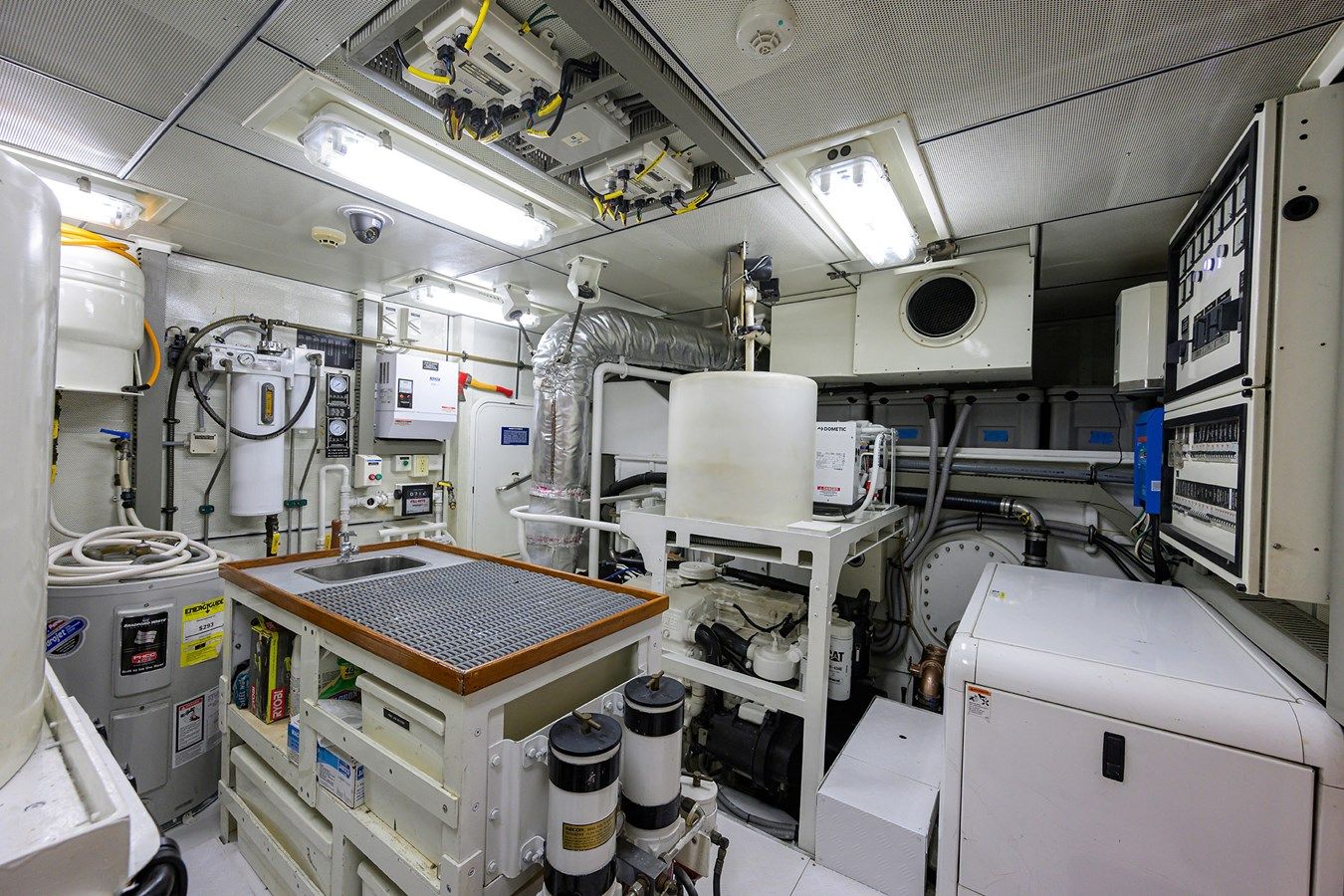 Лучшие предложения покупки яхты ST. TROPEZ - Cheoy Lee