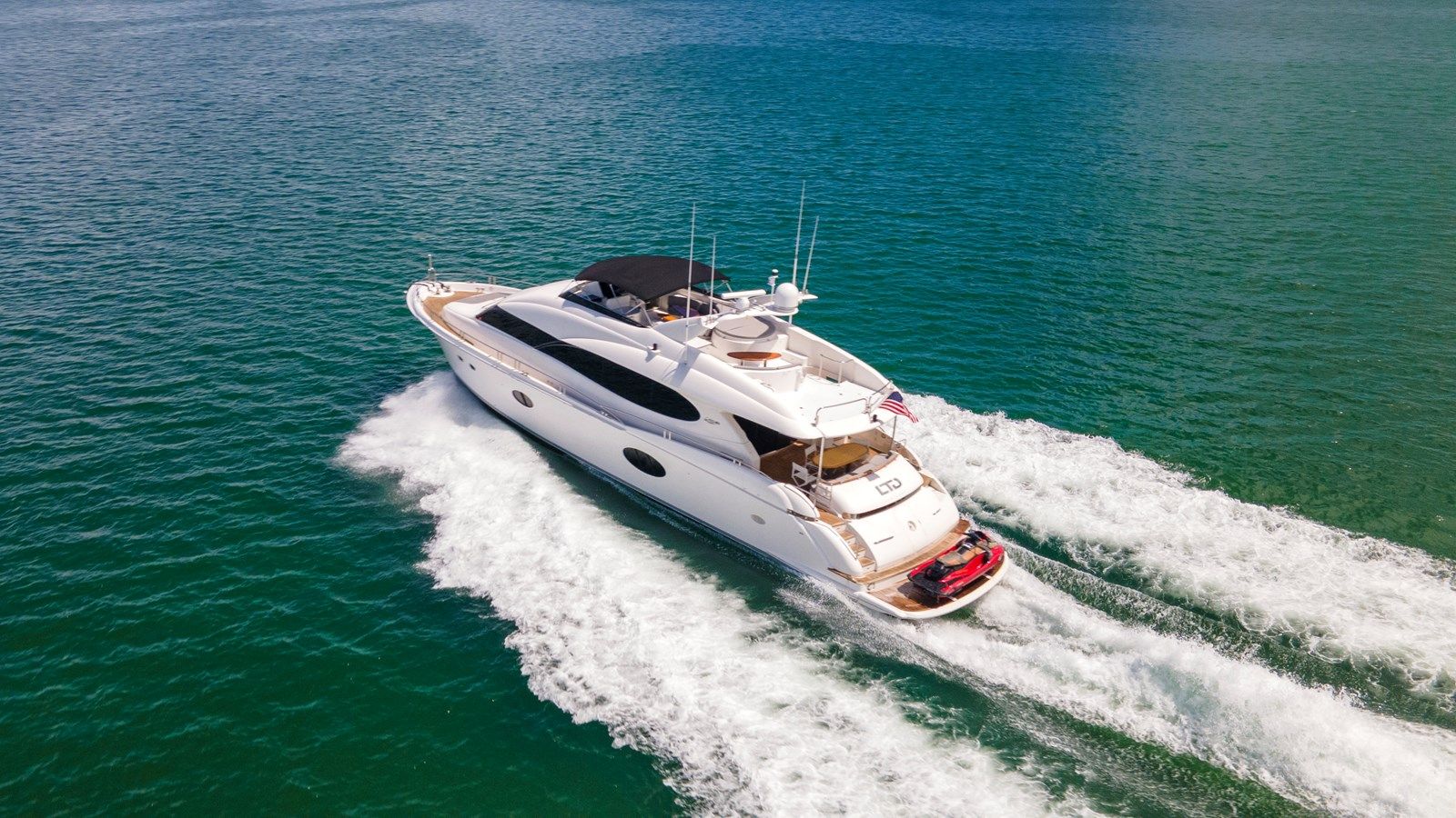 best yacht sales deals LIVING THE DREAM - Lazzara