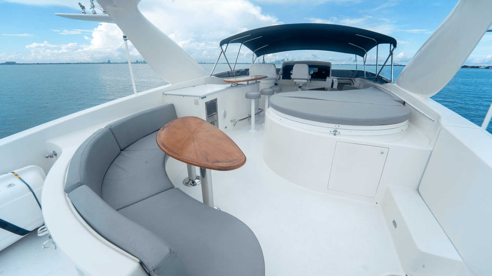 best yacht sales deals LIVING THE DREAM 84