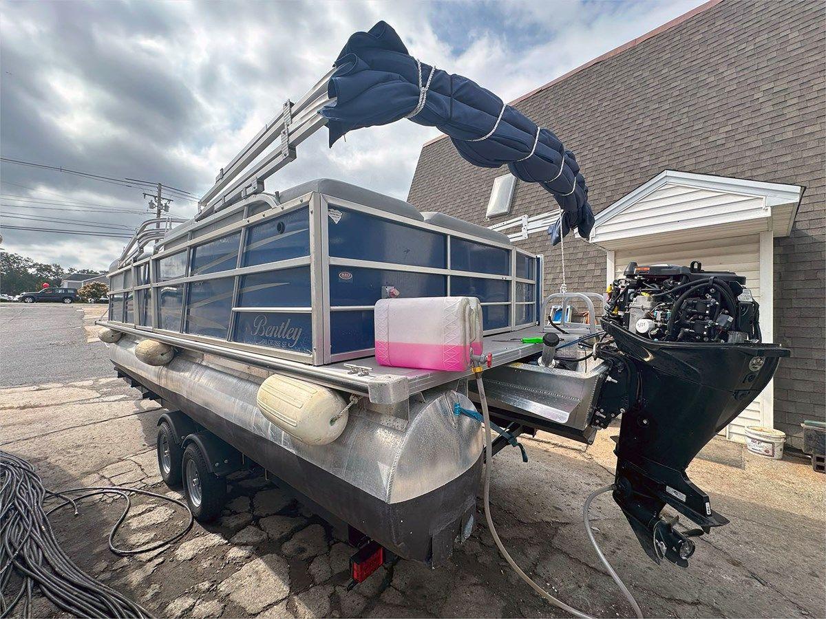 Купить 24' Bentley 2017 Encore 240 Cruise SE 2017