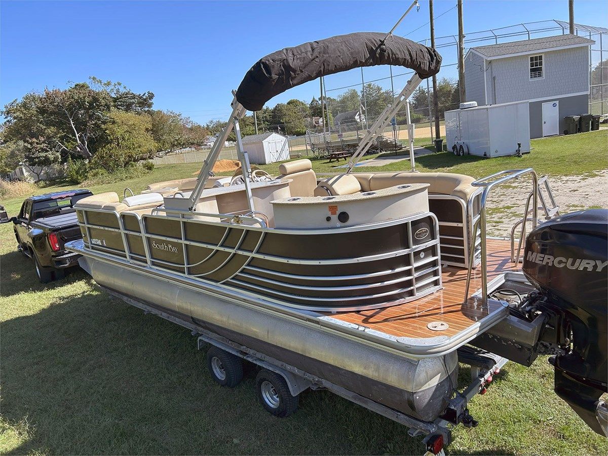 Buy a yacht 25' South Bay 2013 524 E 2013