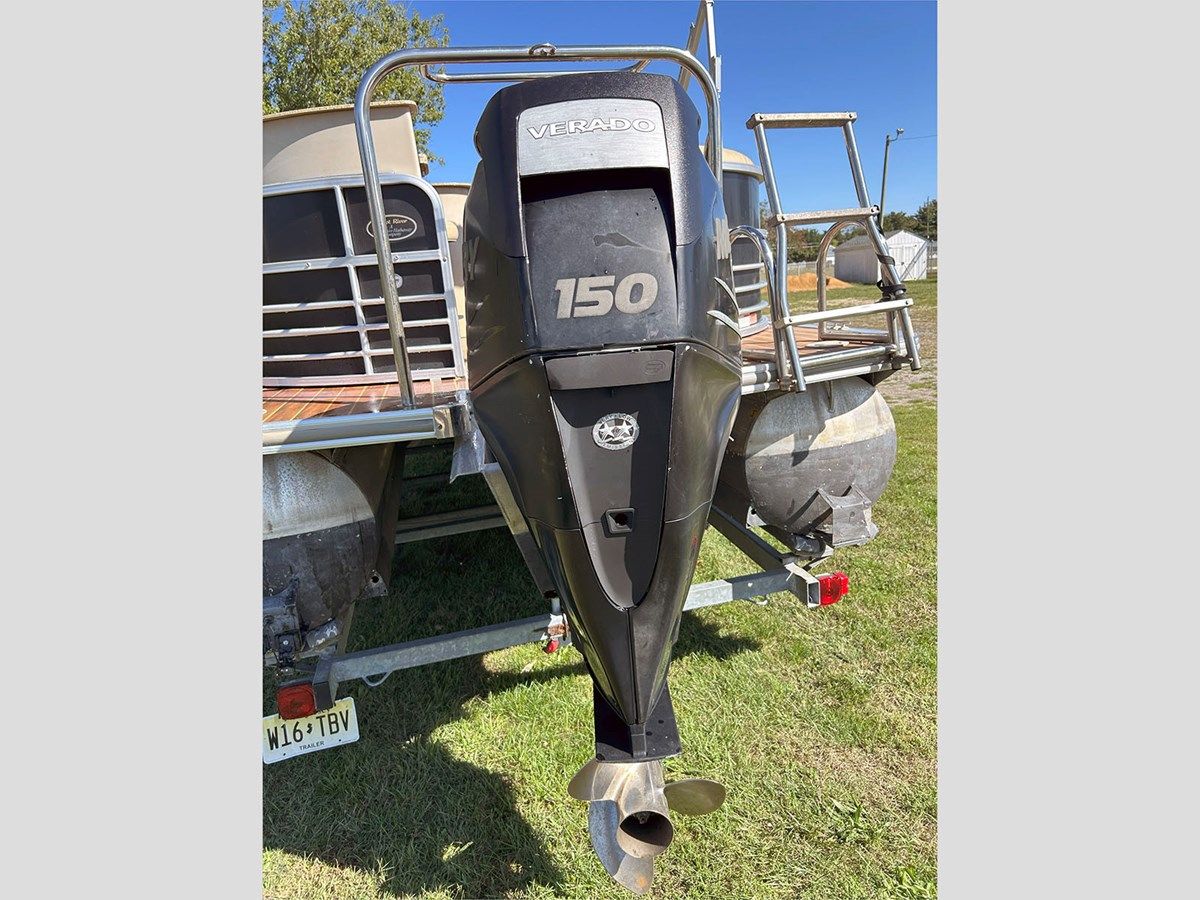 the best price on 25' South Bay 2013 524 E - SOUTH BAY