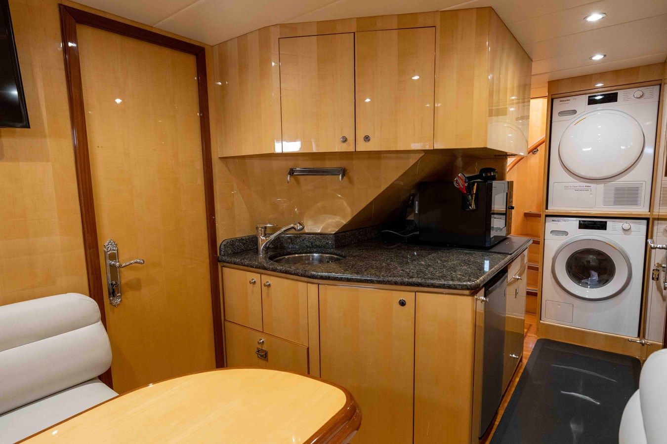 Buy a yacht ALENIEL 87