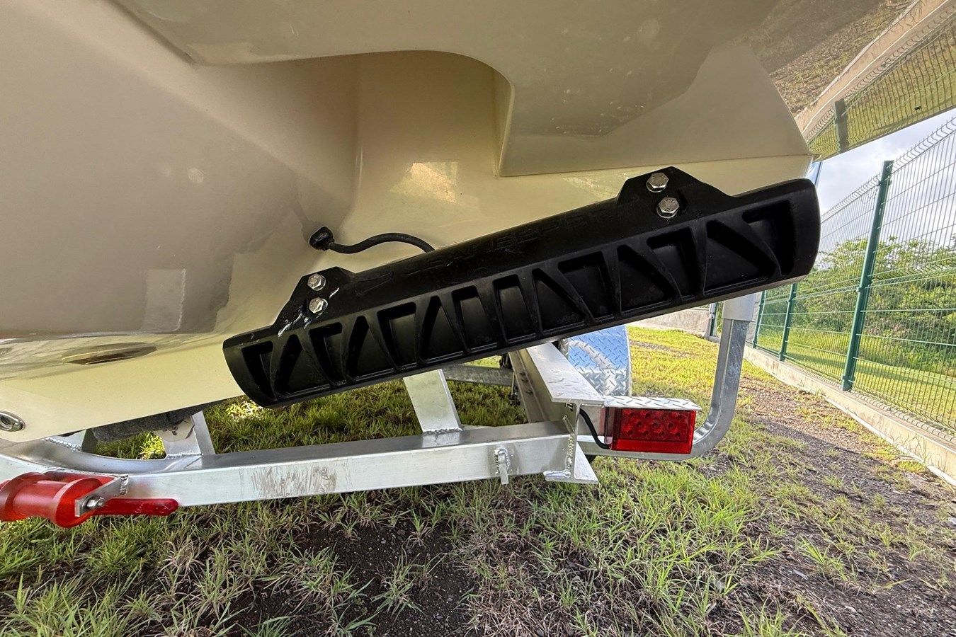 Buy a No Name 260 LXF at Shestakov Yacht Sales