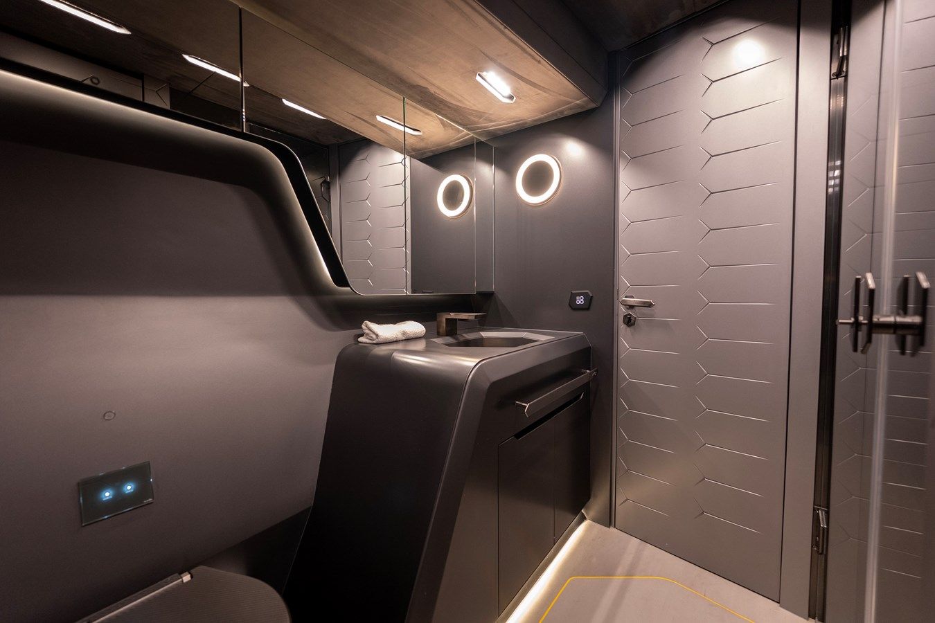 Продажа яхты FAST TOY