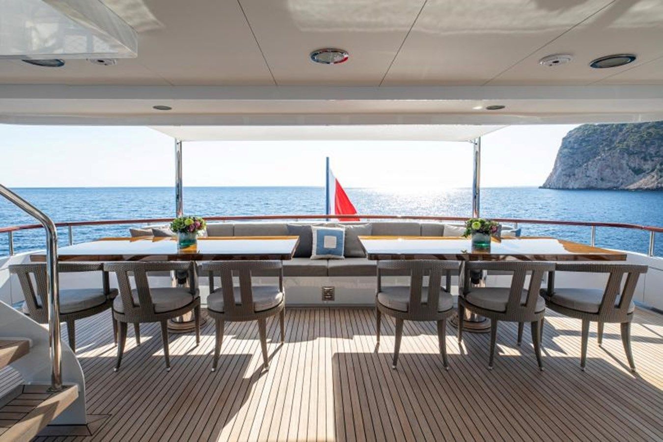 Продажа яхты Lady Nora - Broward Yacht