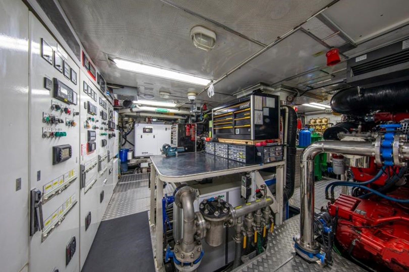 Lady Nora - Broward Yacht