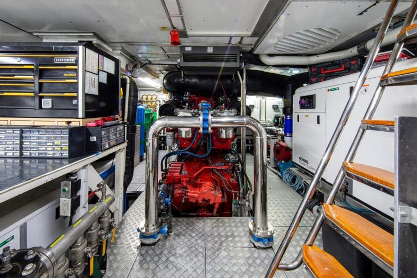 Лучшие предложения покупки яхты Lady Nora - Broward Yacht