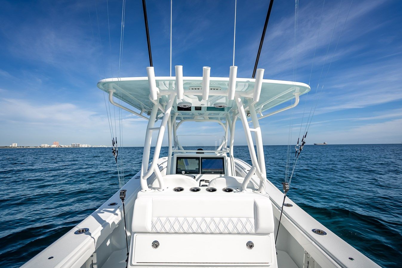 Купить яхту SUSHI - YELLOWFIN в Shestakov Yacht Sales