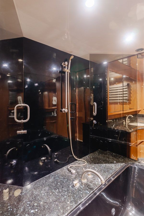 Buy a Money Cat - TRANSWORLD YACHTS at Shestakov Yacht Sales