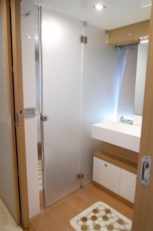 the best price on Antonina 2010