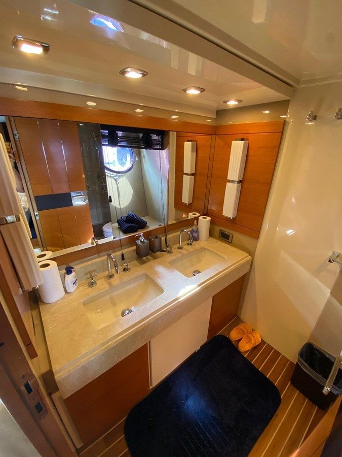 Buy a yacht Dren - Azimut Yachts