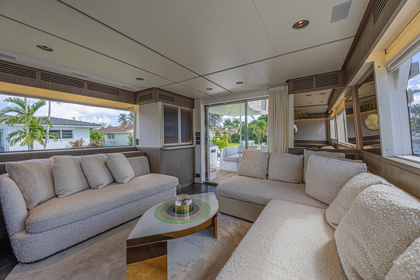 the best price on XAX66M61L122