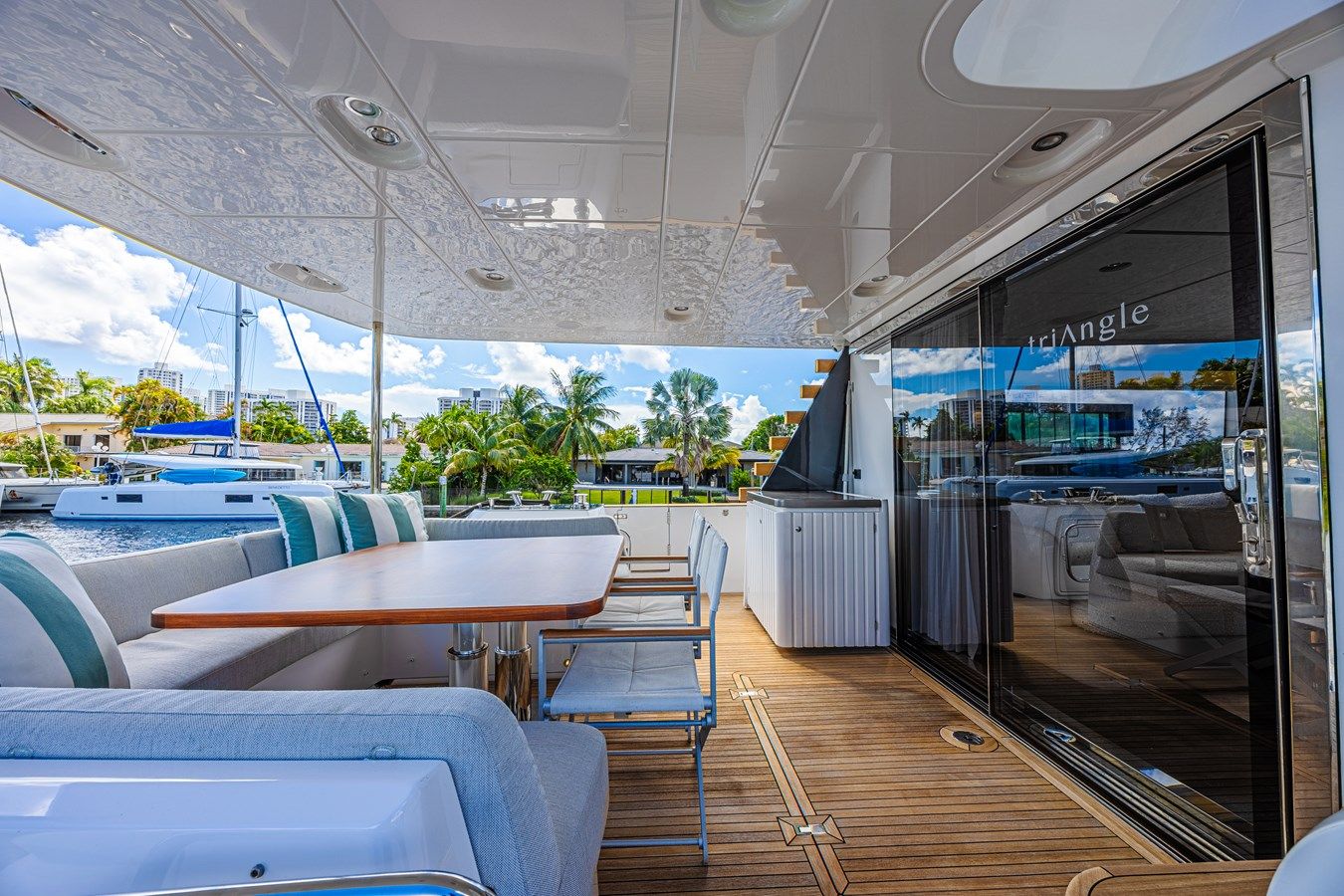 the best price on XAX66M61L122 - Azimut Yachts