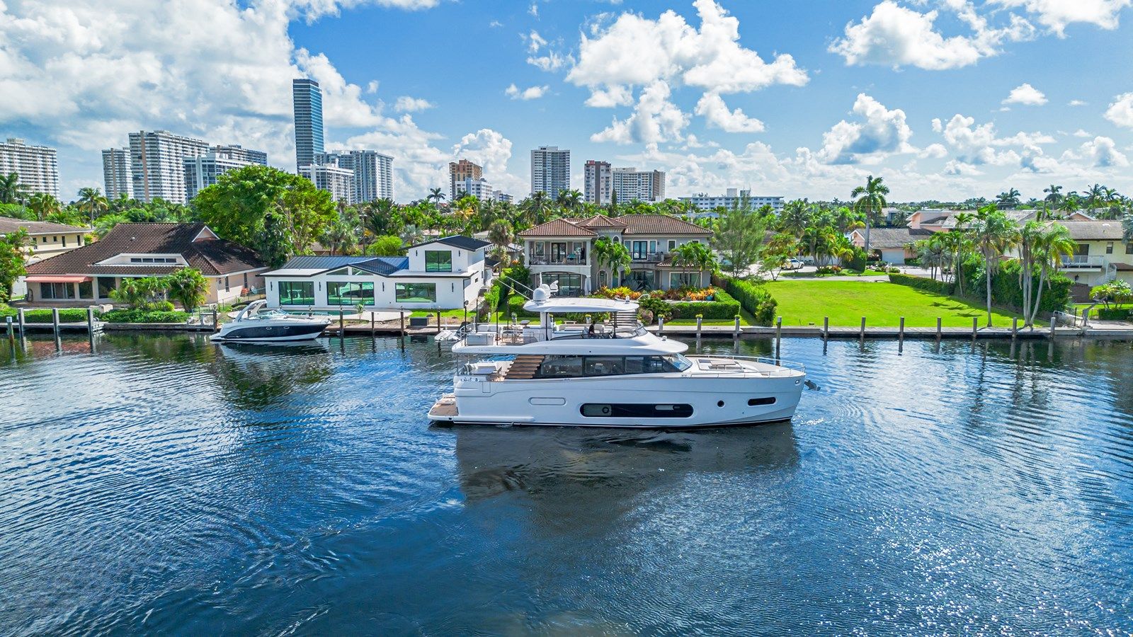 the best price on XAX66M61L122