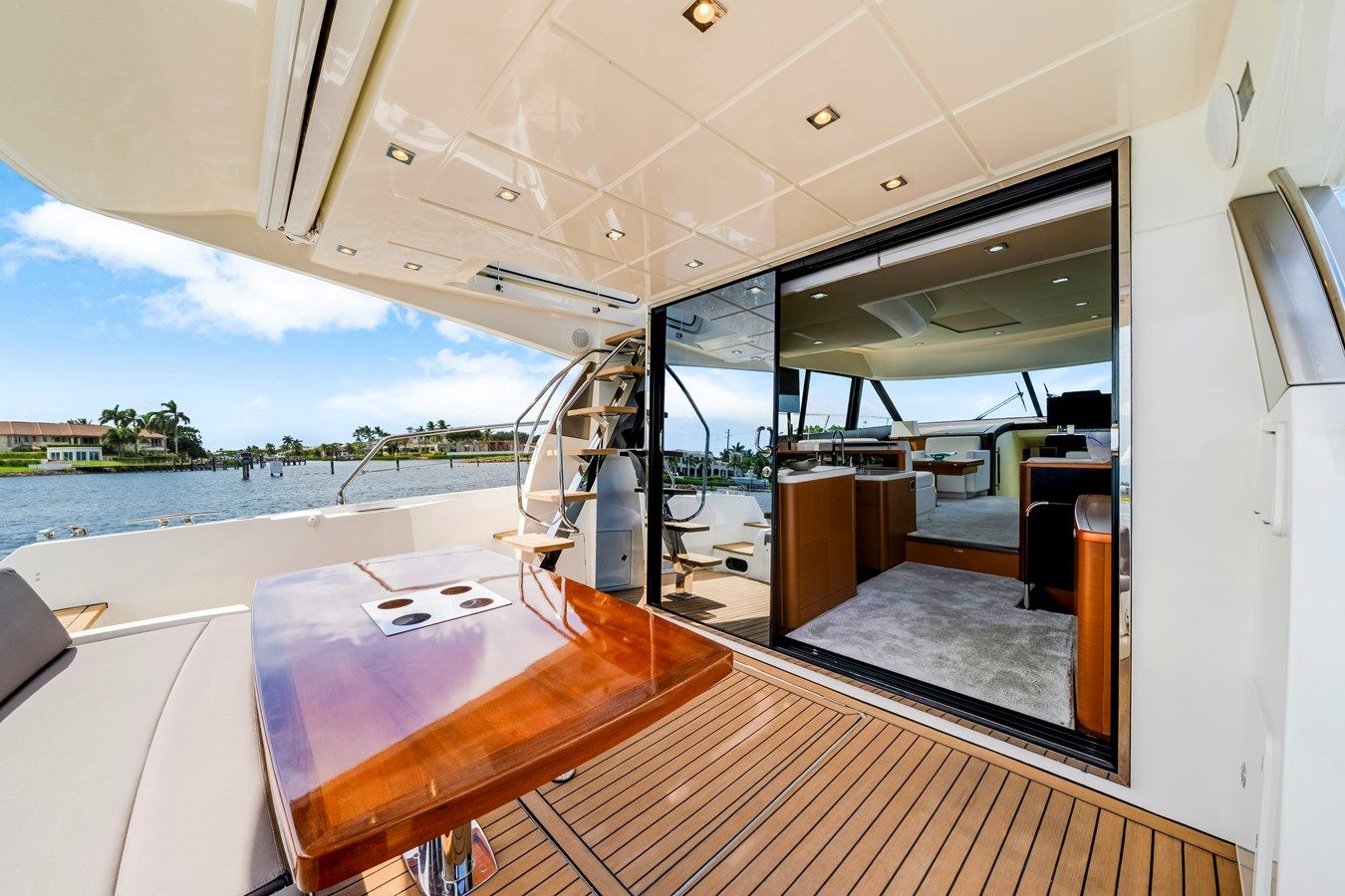 Buy a yacht OUR TRADE - PRESTIGE