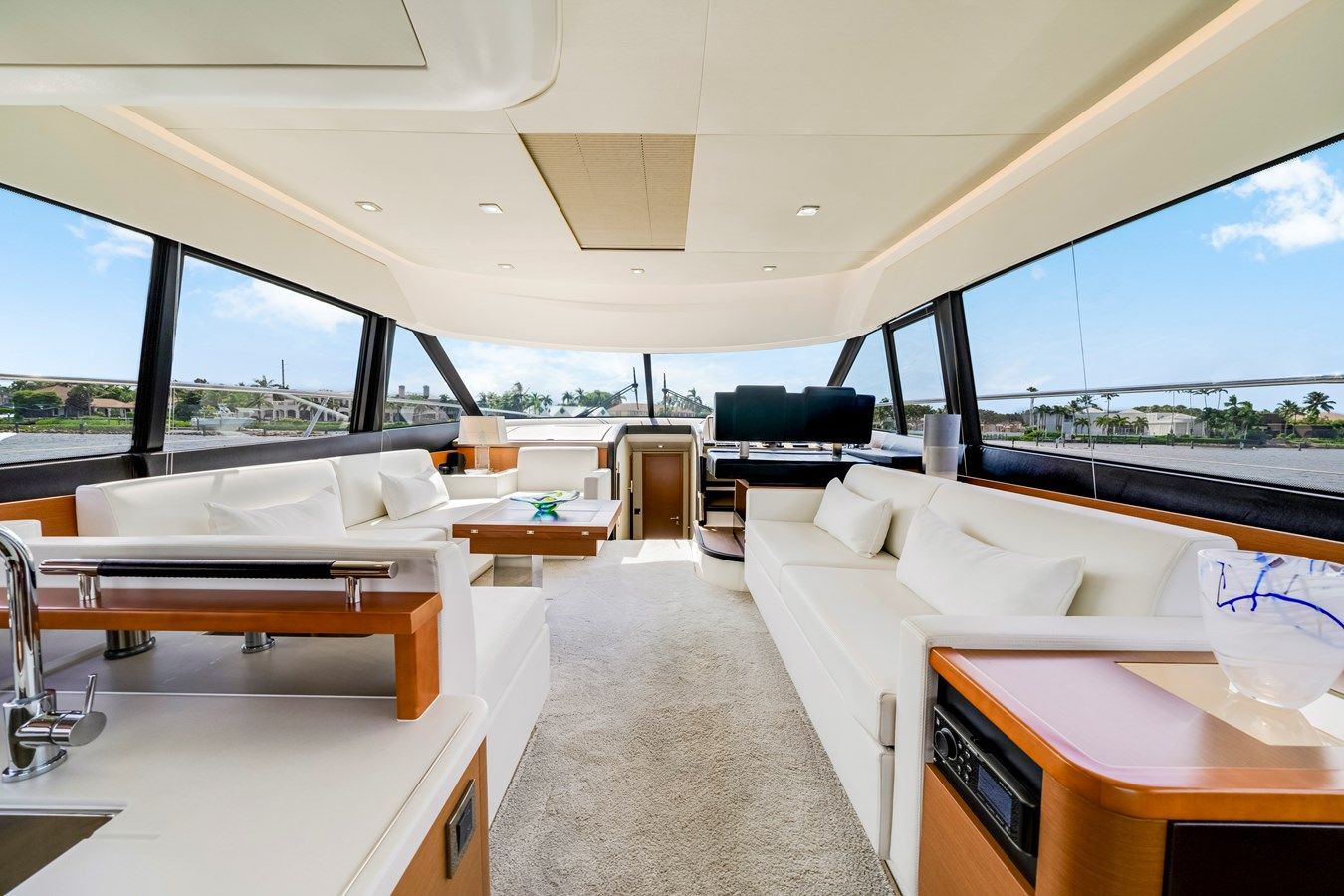 the best price on OUR TRADE 560