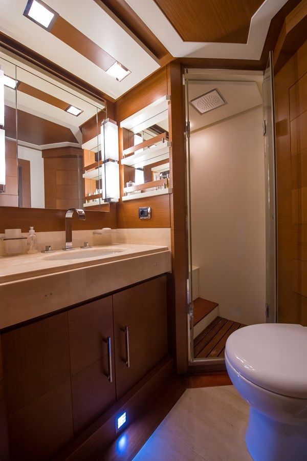 Лучшая цена на La Rubia 2011