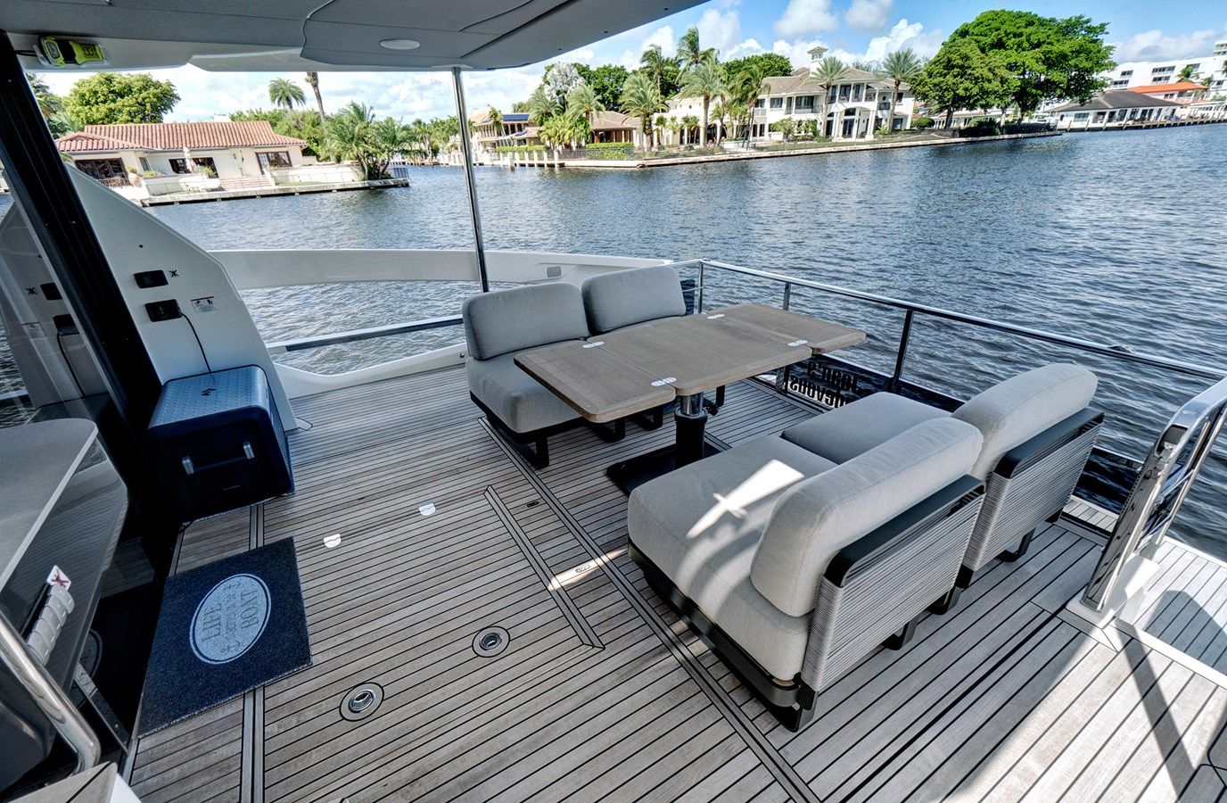 Купить JOAN'S RONDEVOUS - Absolute Yachts