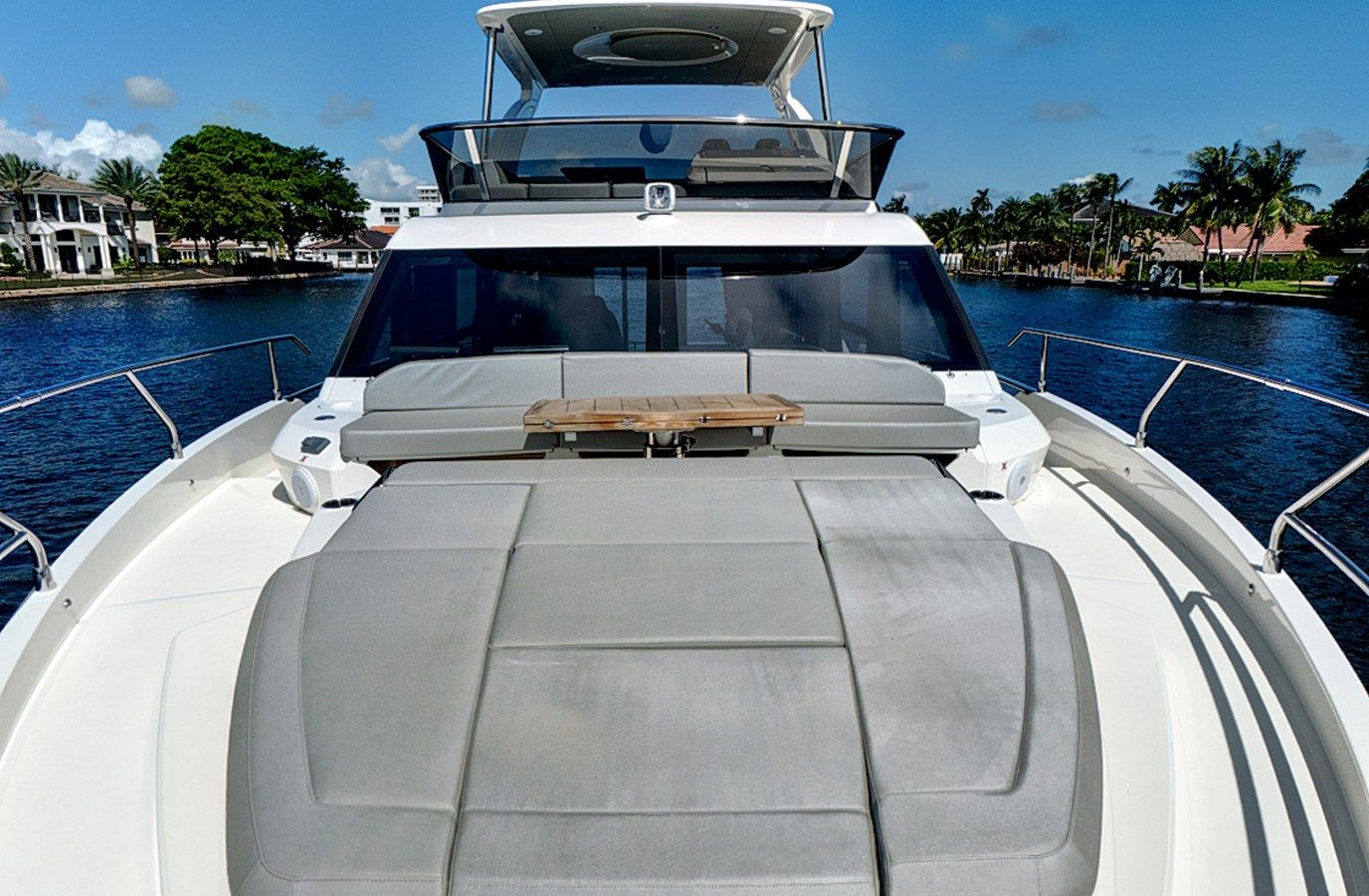 Купить яхту JOAN'S RONDEVOUS - Absolute Yachts в Shestakov Yacht Sales