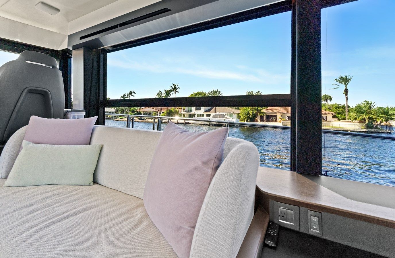 Стоимость яхты JOAN'S RONDEVOUS 52