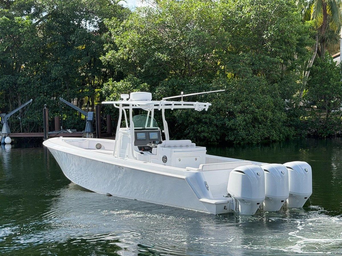Продажа яхты Contender 35 LS - Contender Boats