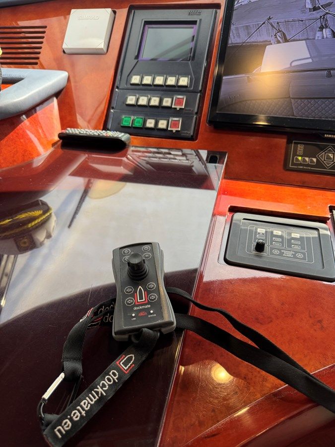 best yacht sales deals ALBATOR 2 2005