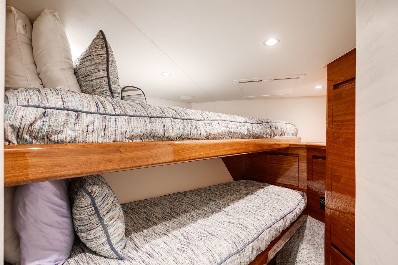 the best price on Mack Attack - VIKING