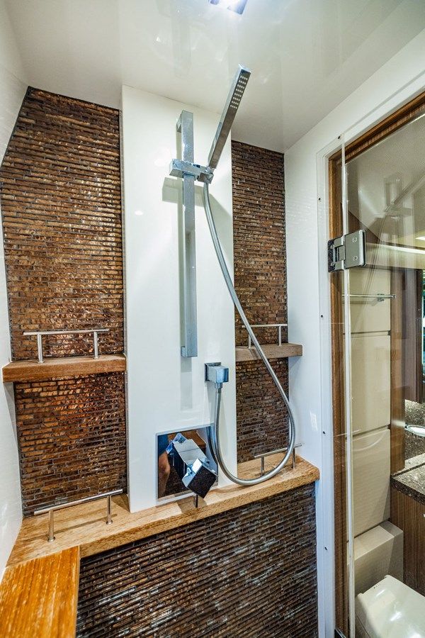 the best price on Thinks Its His - SEA RAY