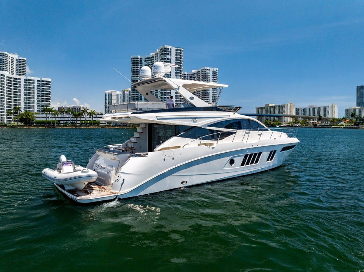 Thinks Its His L65 Fly yacht sale