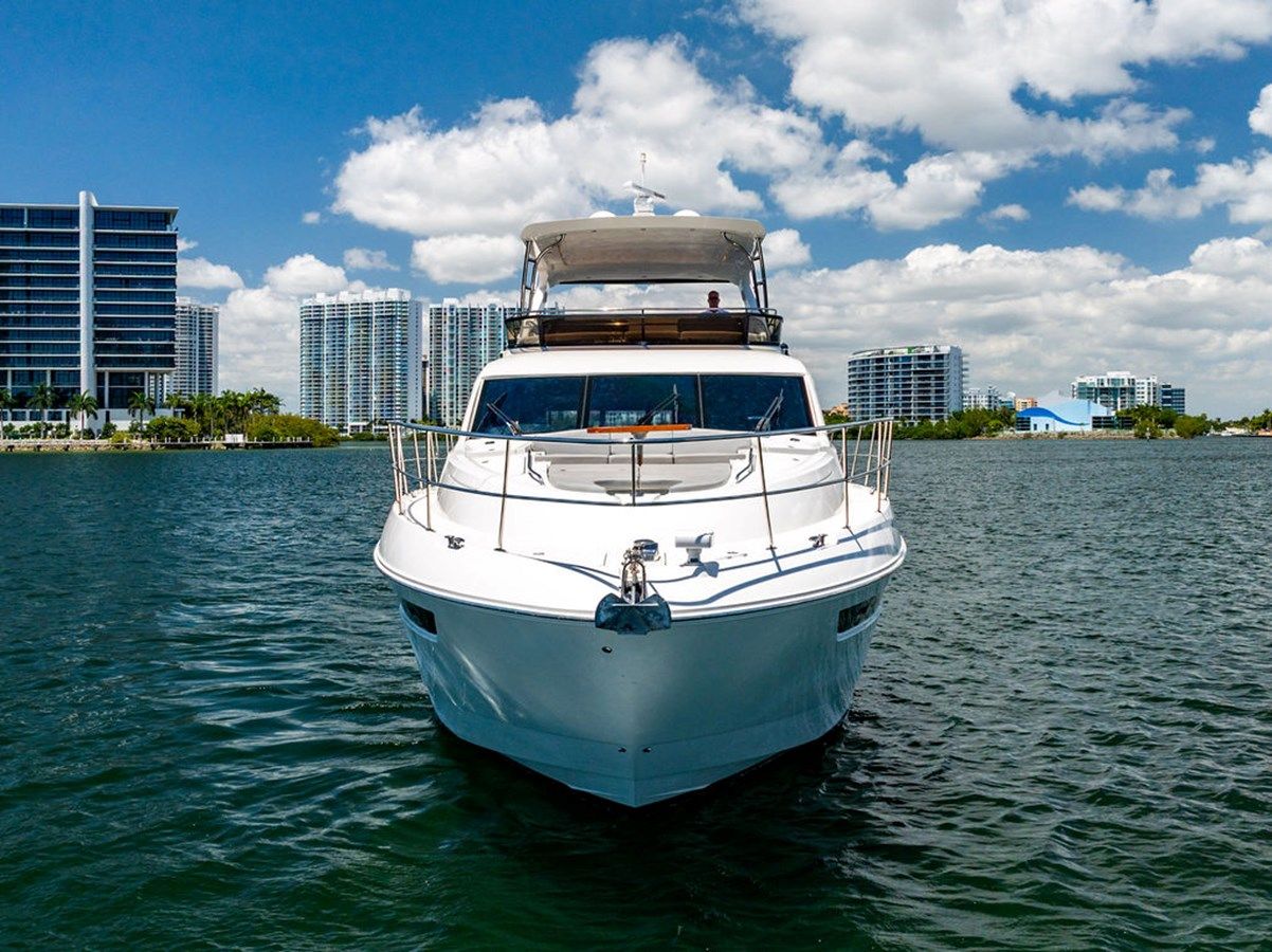 best yacht sales deals Thinks Its His - SEA RAY