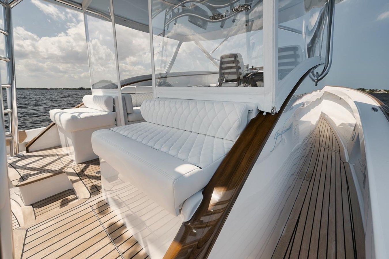 Buy a yacht Reely Dude Walk Around