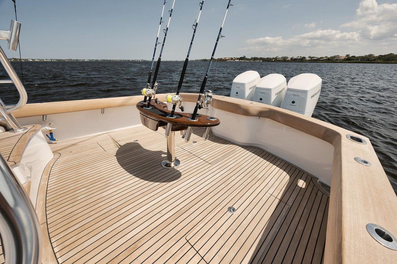 Buy a yacht Reely Dude Walk Around