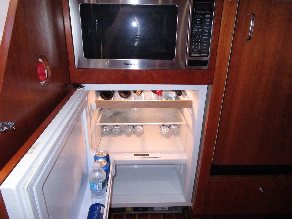 Buy a yacht ENDLESS SUMMER 5200 Expresss