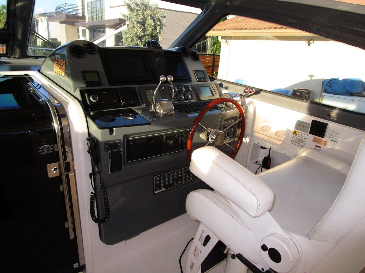 best yacht sales deals ENDLESS SUMMER 5200 Expresss