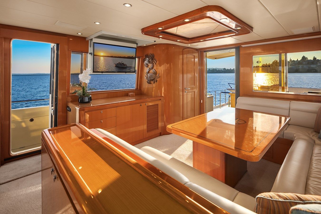 LA BELLA VITA II - HAMPTON YACHTS