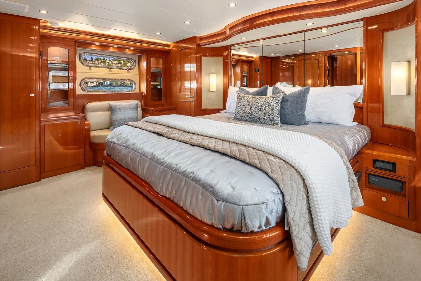 Купить яхту LA BELLA VITA II 72 в Shestakov Yacht Sales
