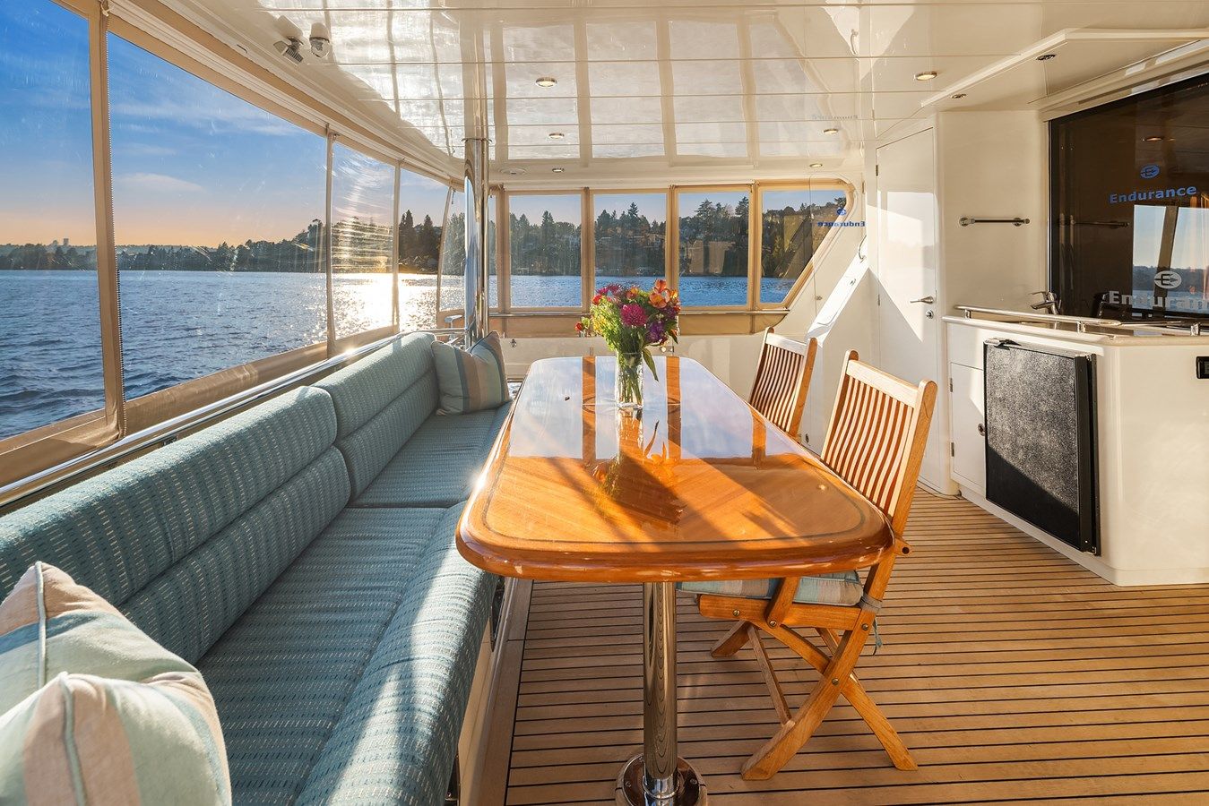 Лучшая цена на LA BELLA VITA II - HAMPTON YACHTS