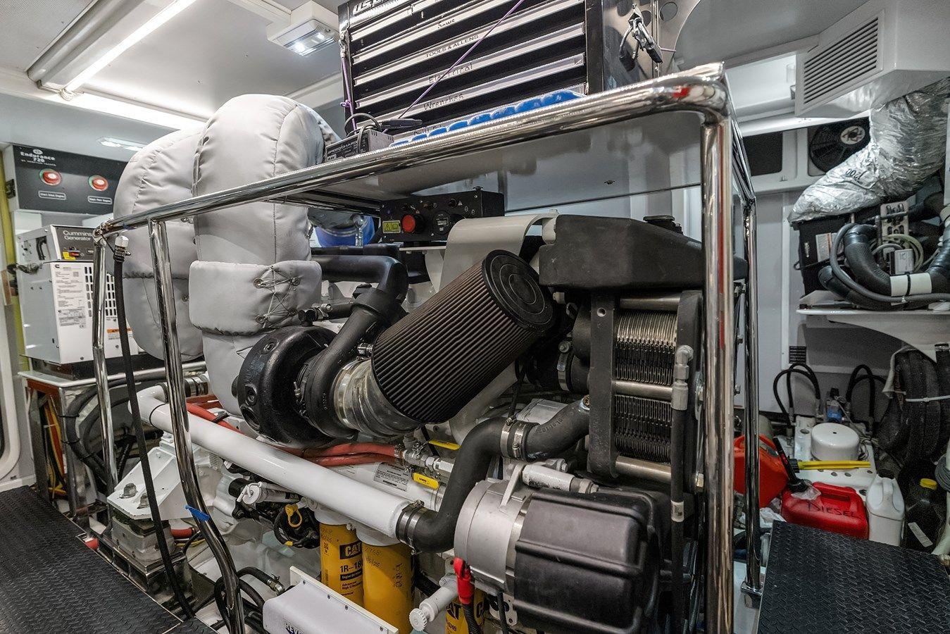 LA BELLA VITA II - HAMPTON YACHTS price