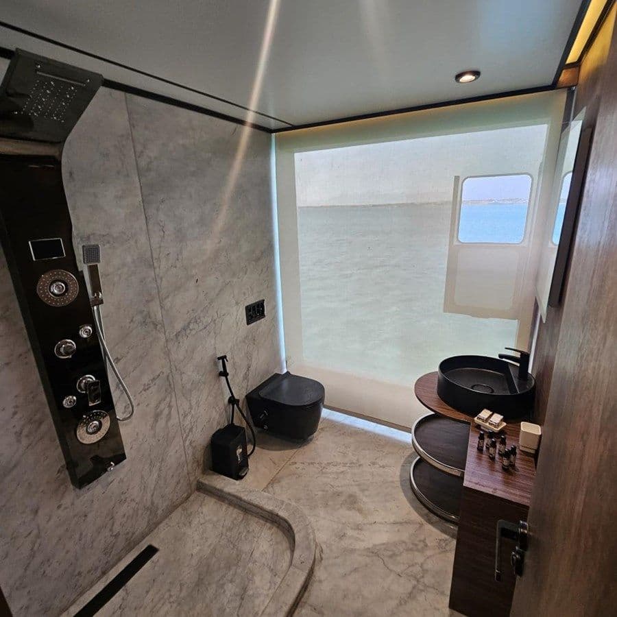 best yacht sales deals JASMINE 183