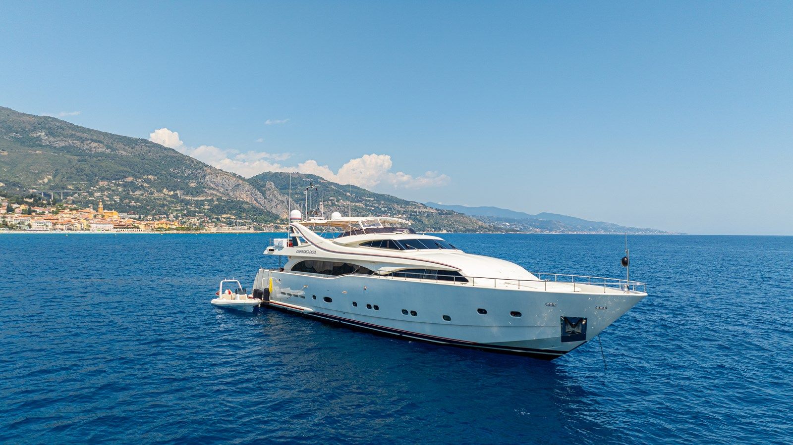 best yacht sales deals Champagne and caviar - FERRETTI CUSTOM LINE