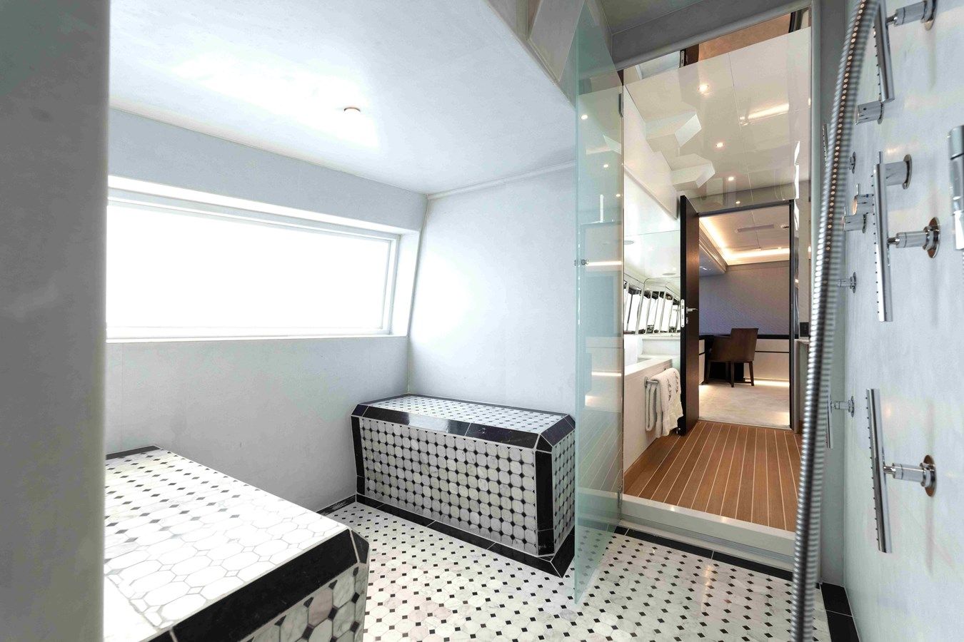 Стоимость яхты AQUILA - Baglietto