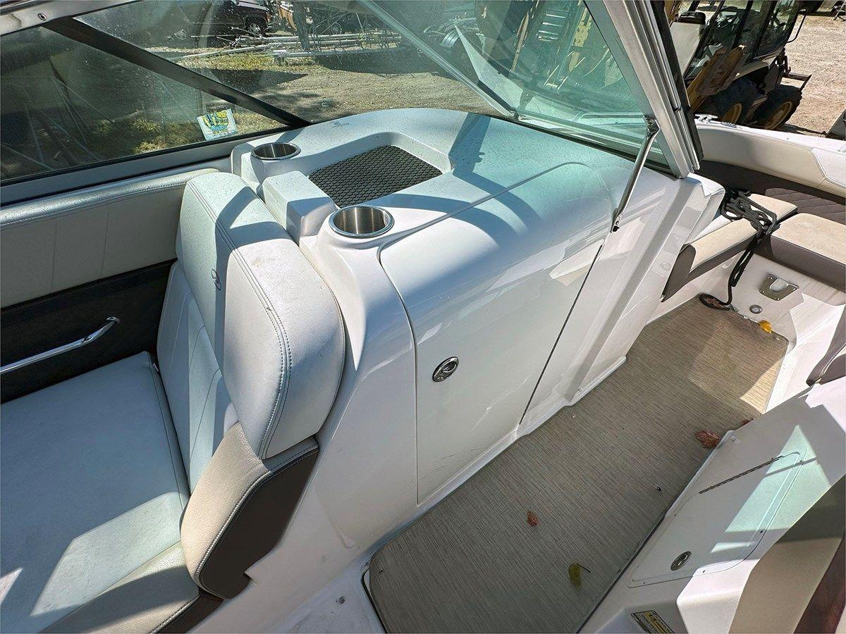 Buy a yacht 24' Regal 2014 FasDeck 24 - Regal
