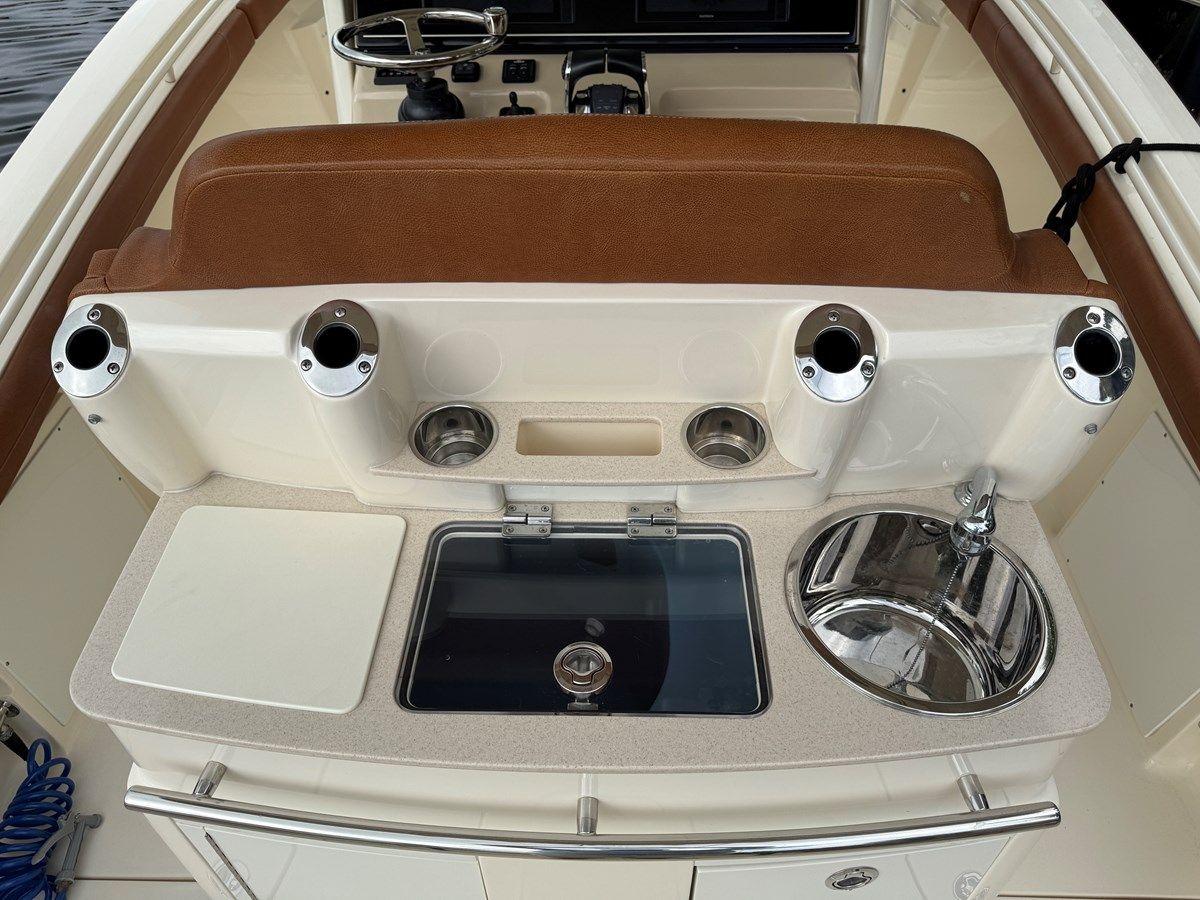 TT B Happy - SCOUT BOATS