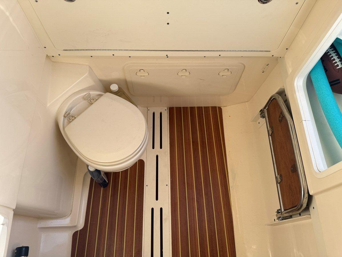 Купить яхту TT B Happy - SCOUT BOATS в Shestakov Yacht Sales