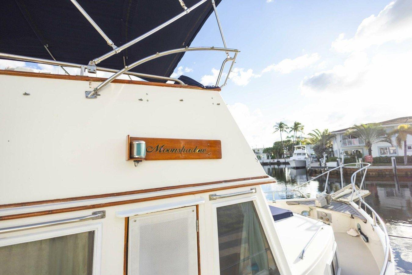 Buy a yacht Moonshadow 1985