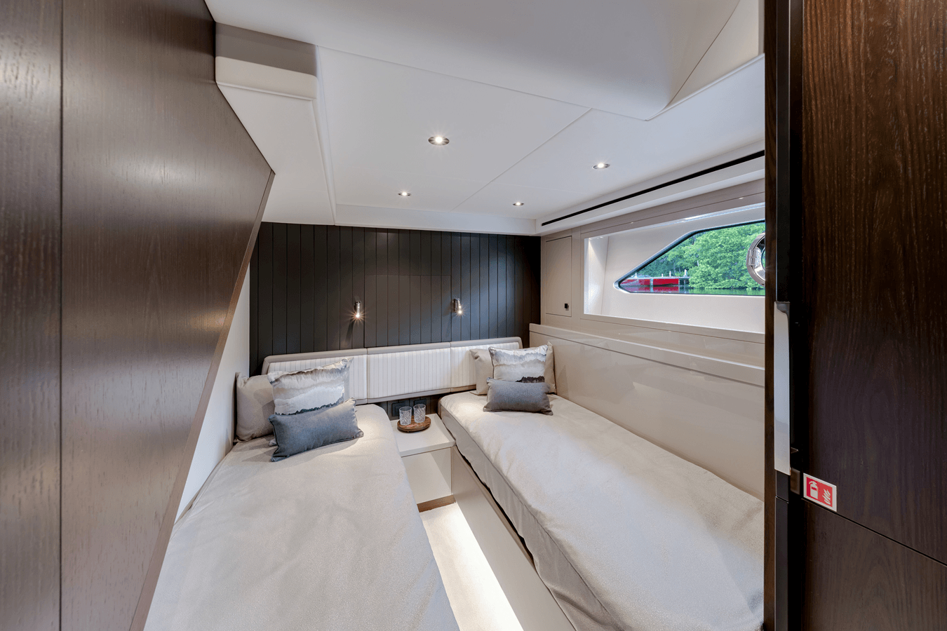 Лучшая цена на MANHATTAN 68 68